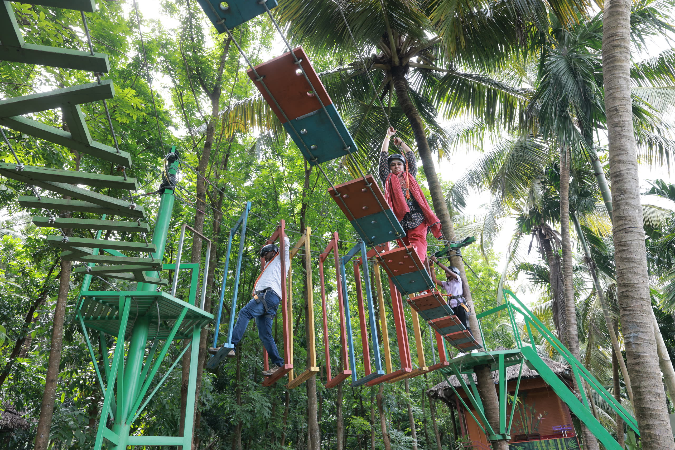 Family rope car at Thanima Farm Life